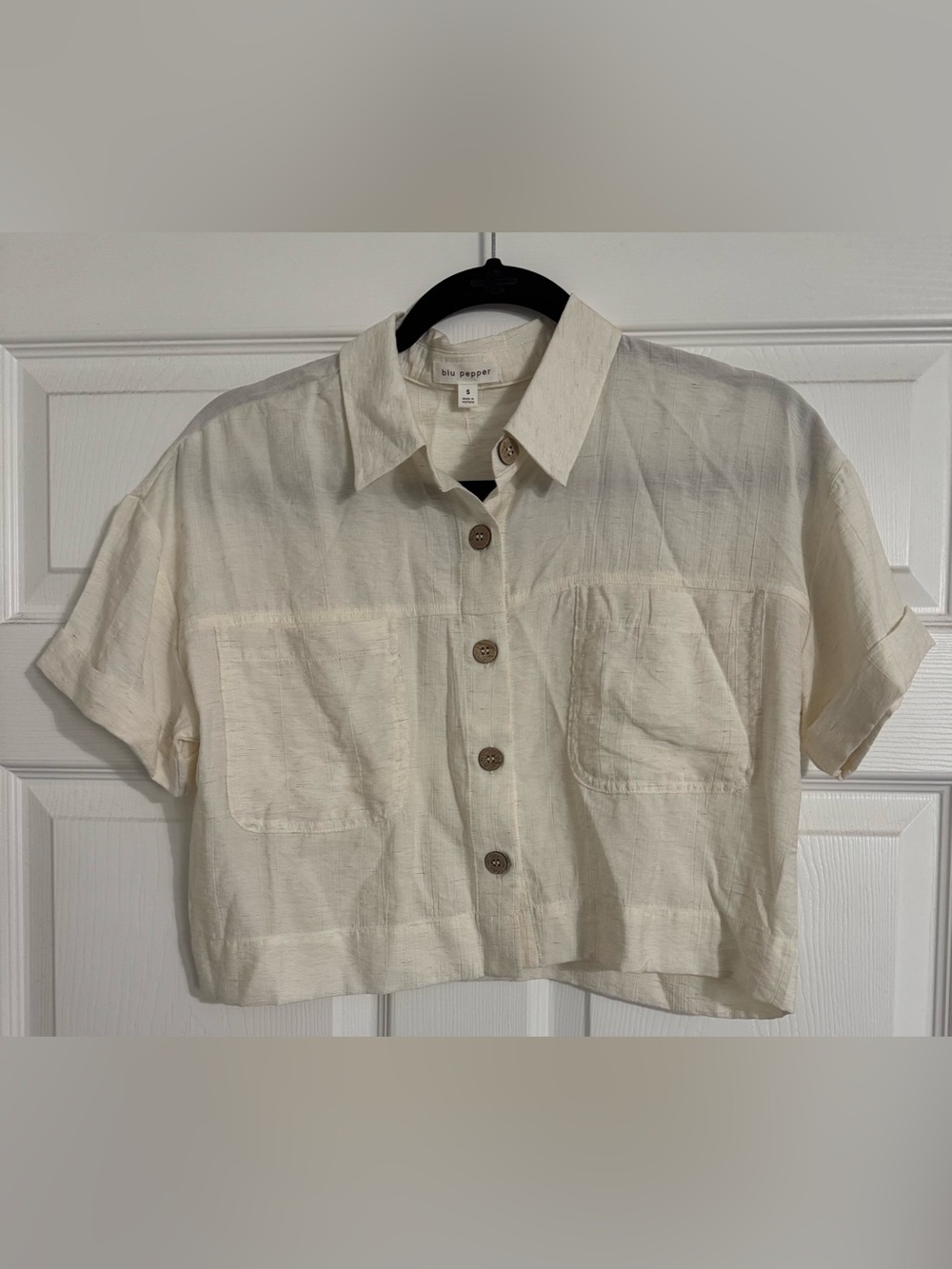 Blu Pepper Cropped Button Down Top Size Small